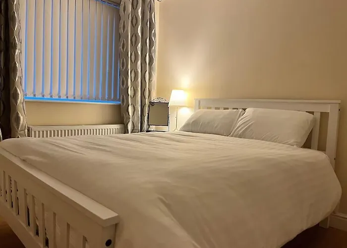 Apartment 18 The Mullins *