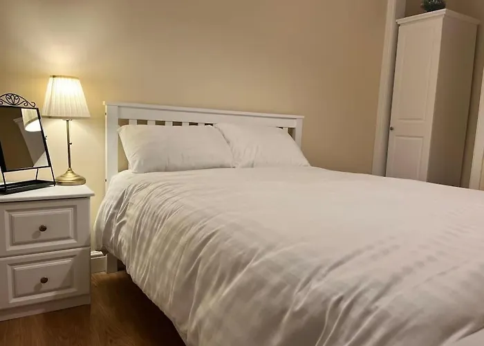 Апартаменты 18 The Mullins